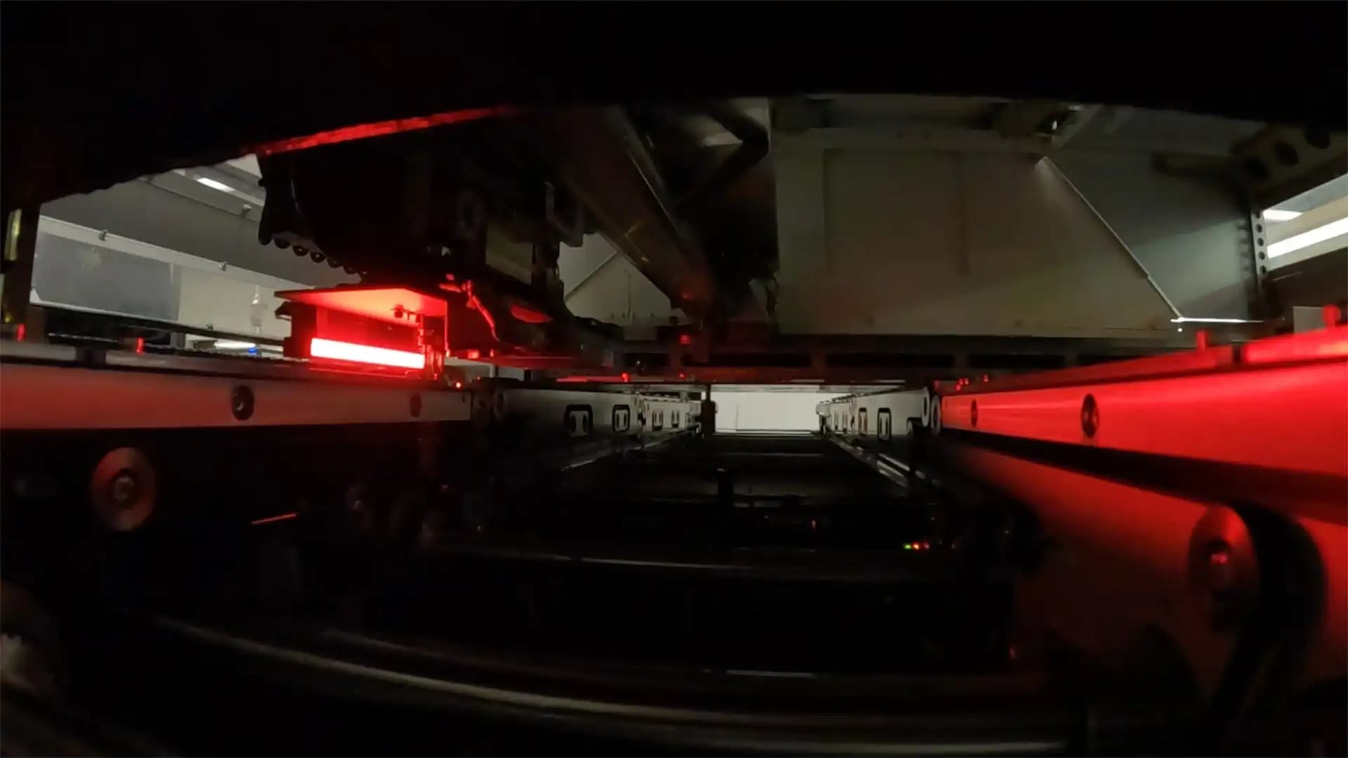 Manufacturing machine